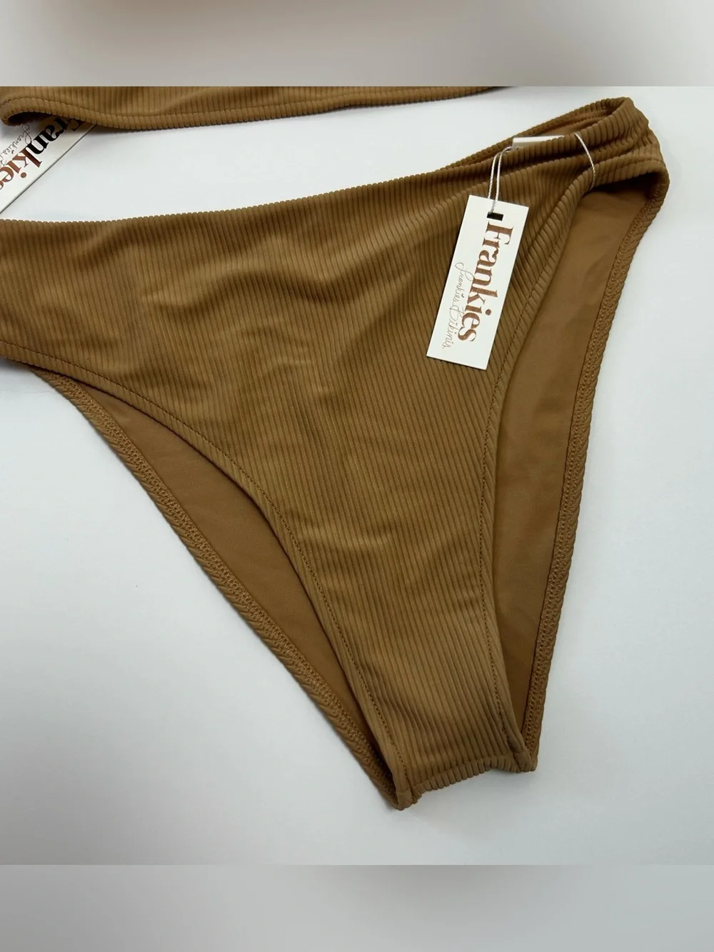 NWT Frankies Bikinis Jenna Ribbed Bandeau Bikini Set Sand XL — High Rise Cheeky